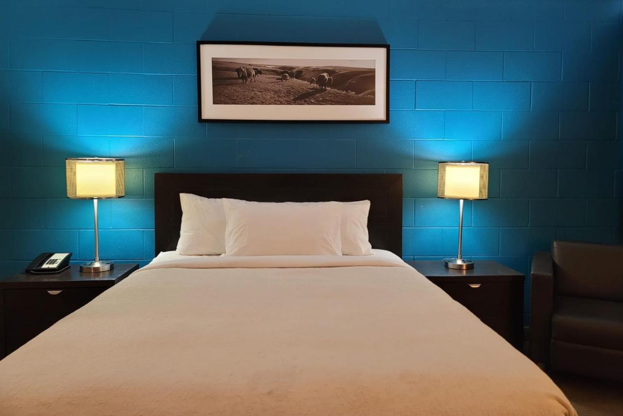 Roadking Inns Motel Calgary Ngoại thất bức ảnh