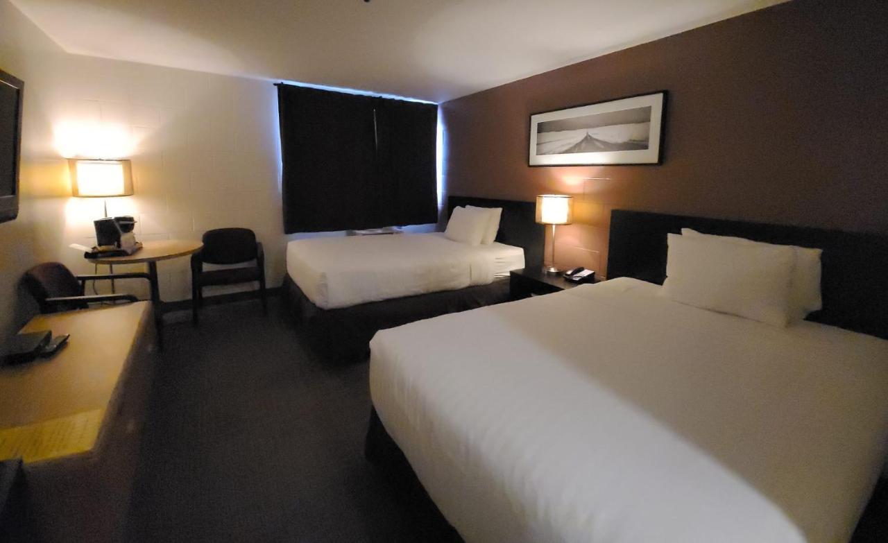 Roadking Inns Motel Calgary Ngoại thất bức ảnh