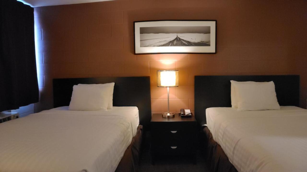Roadking Inns Motel Calgary Ngoại thất bức ảnh