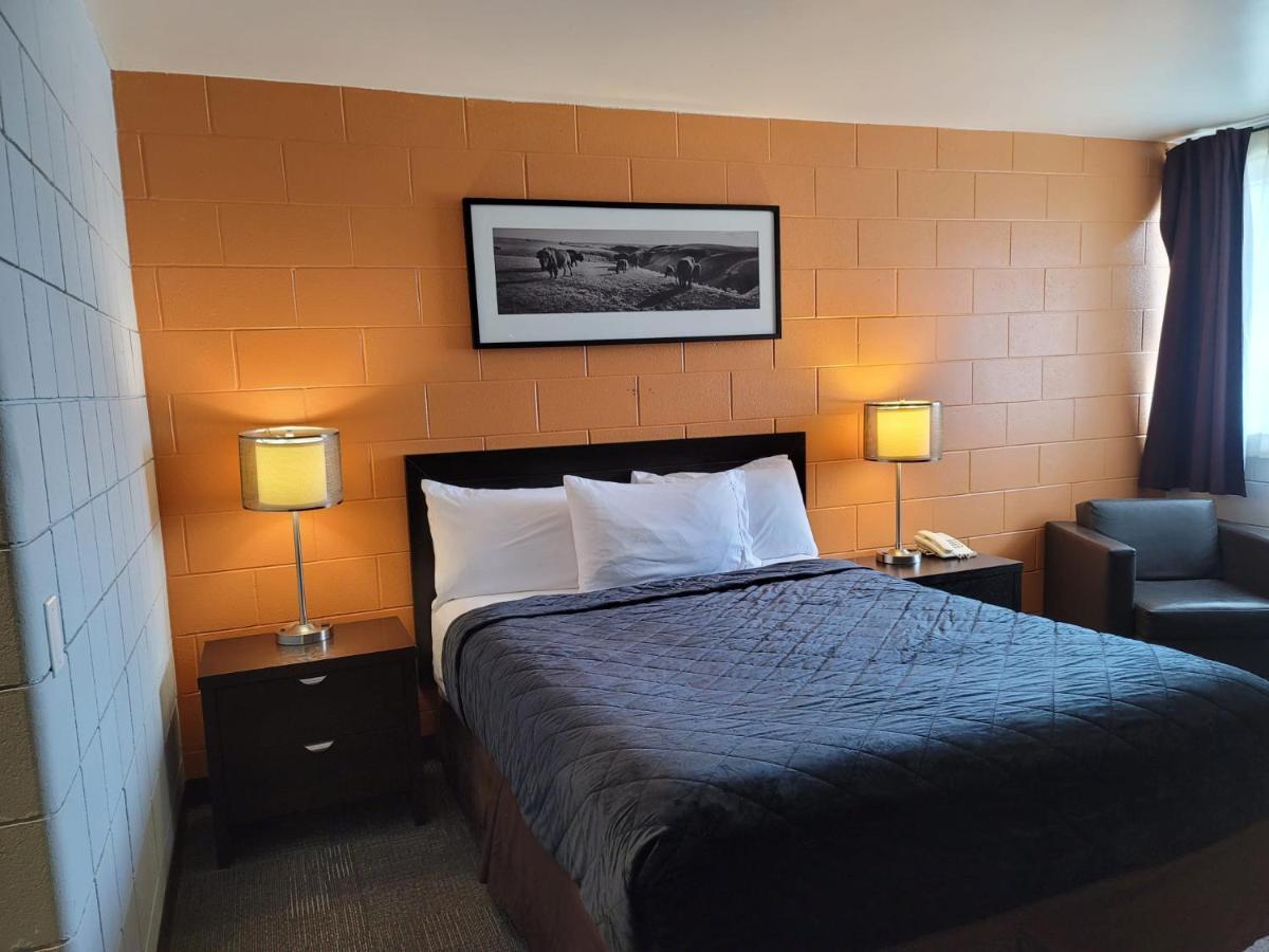 Roadking Inns Motel Calgary Ngoại thất bức ảnh