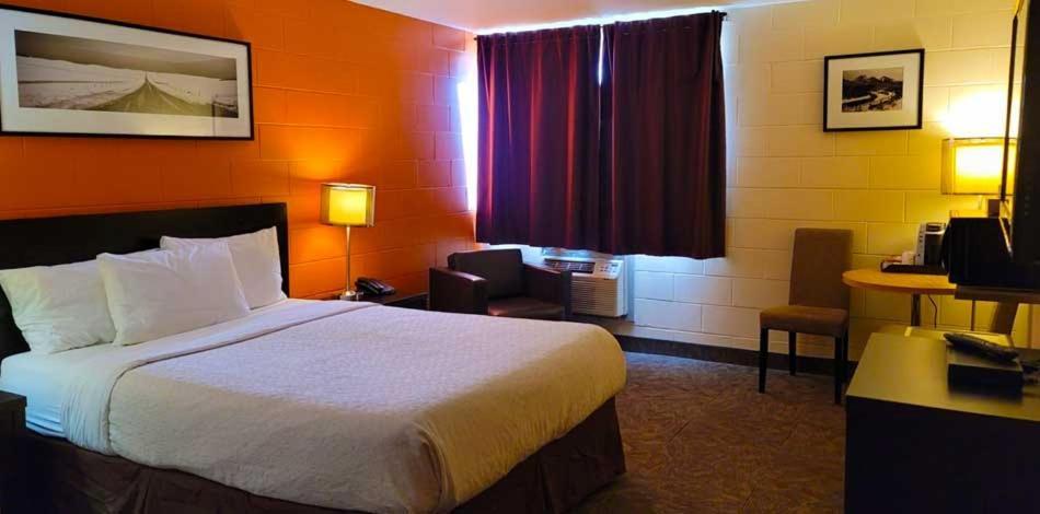 Roadking Inns Motel Calgary Ngoại thất bức ảnh